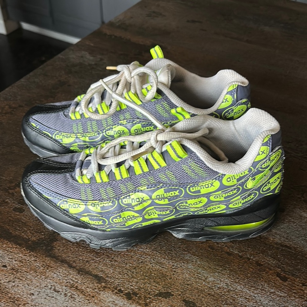 Nike air max 95 boys 4.5 sneakers